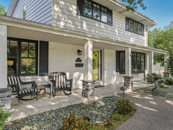 5512 Hillside Ct, Edina, MN 55439