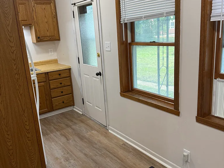 313 E State St #1 — Photo 9