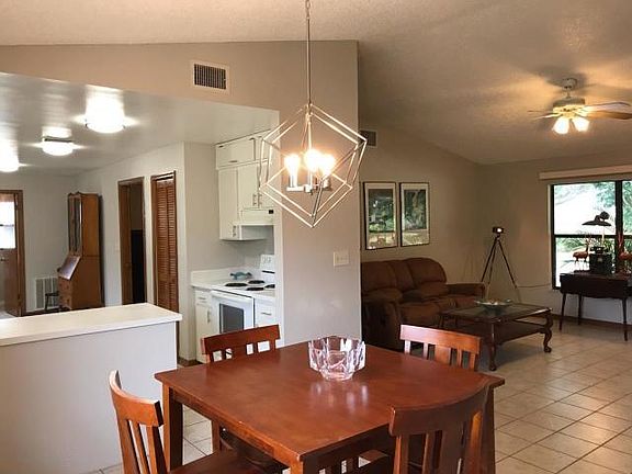 4th image of 110 Dudley Dr