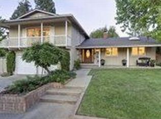 581 Guadalupe Dr, Los Altos, CA 94022