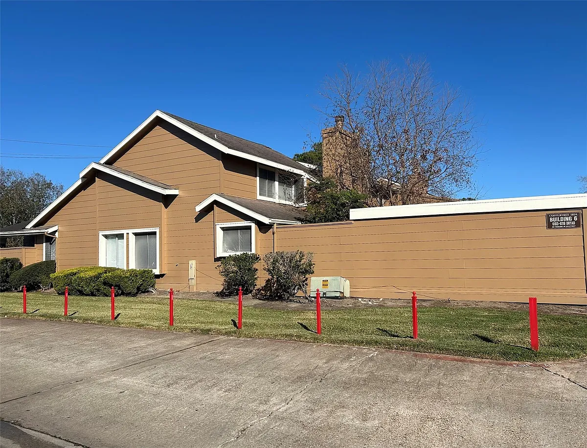 Building Photo - 6119 Dryad Dr