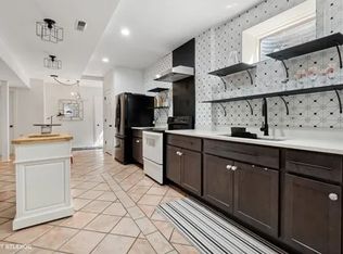 6515 W Bittersweet Pl, Chicago, IL 60634