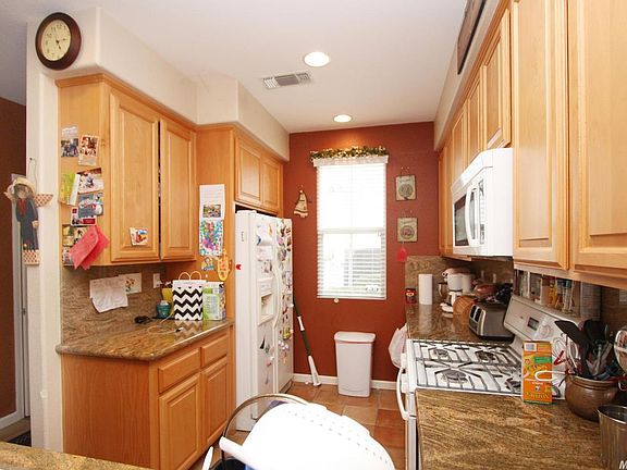 3rd image of 4022 Martis St