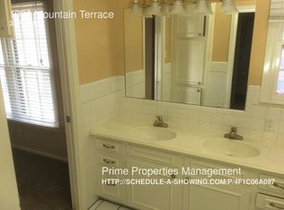 1000 Mountain Ter, Hurst, TX 76053