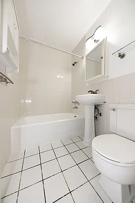 Rented by Buchbinder & Warren | media 27