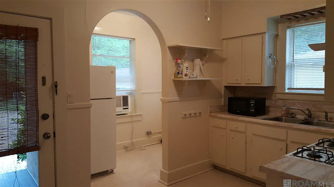 2 bed, 845 sqft, $1,250 — Photo 2