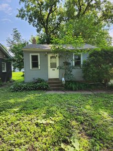 1816 Malvern St, Lauderdale, MN, 55113