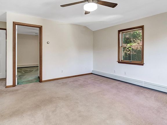 4th image of 38A Perry Ave