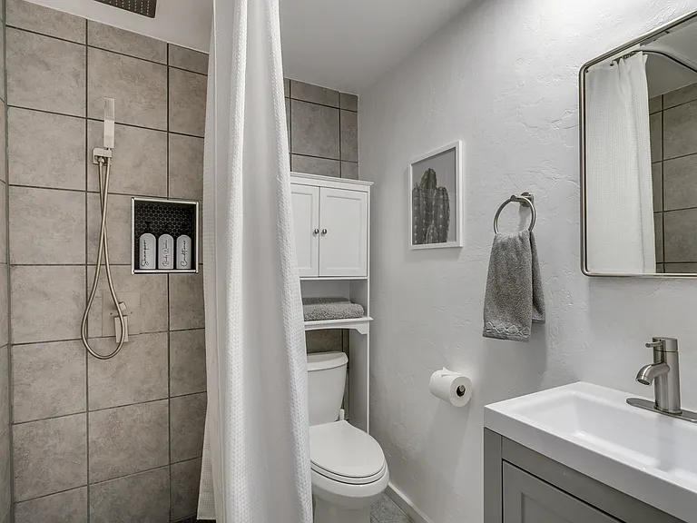 3300 E Bellevue St #5 — Photo 12