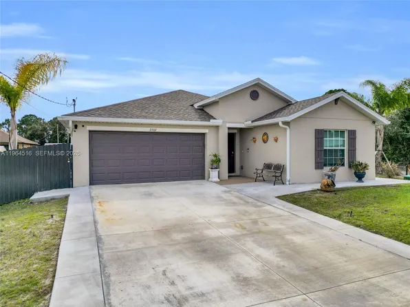 2707 2nd St SW, Lehigh Acres, FL 33971
