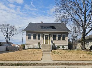 1123 Walnut Ave, Woodbury Heights, NJ 08097