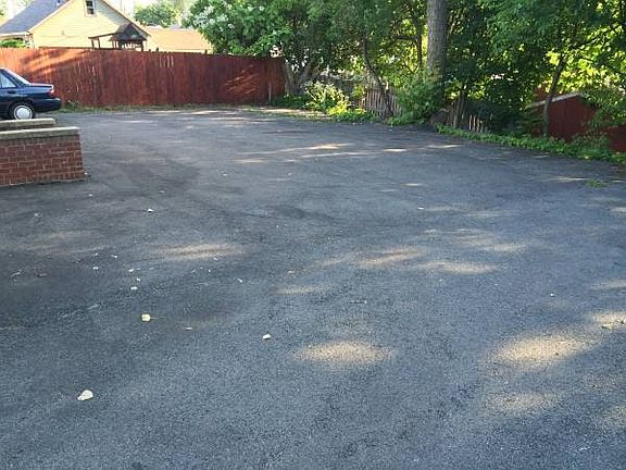 2nd image of 7 Vincent Ave APT 2