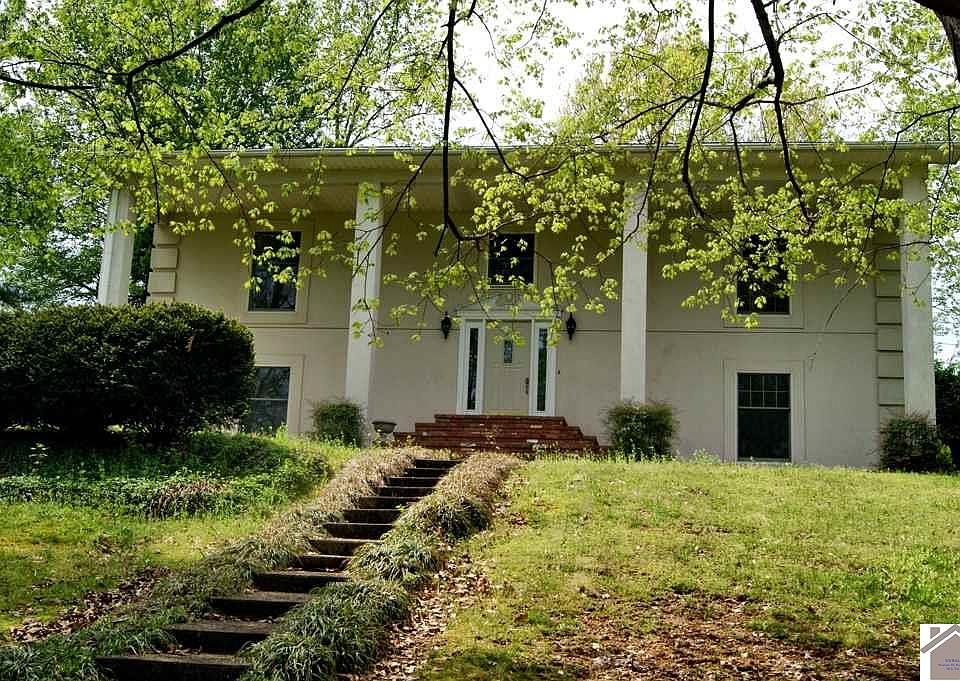 1st image of 107 Enix Dr