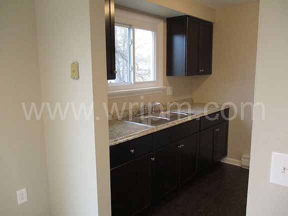 5th image of 25-27 27 Rose Cir