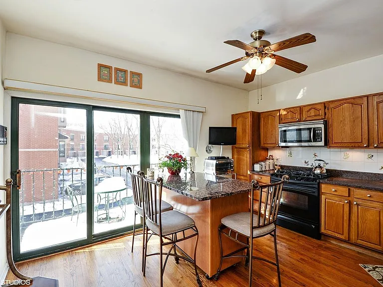 620 S Laflin St — Photo 21