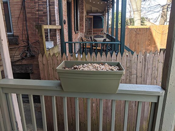 4th image of 4003 Pine St APT 1R