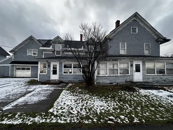 4 3rd Street, Presque Isle, ME 04769