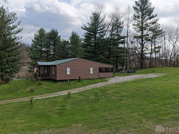 4th image of 7583 Blue Creek