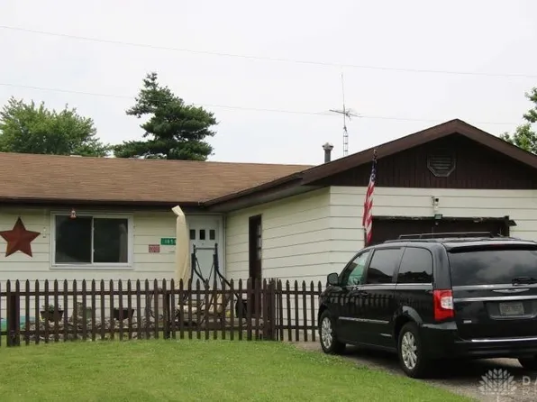 1858 Rice Blvd, Fairborn, OH 45324