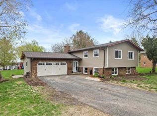 6772 Peaceful Ct, Sun Prairie, WI 53590