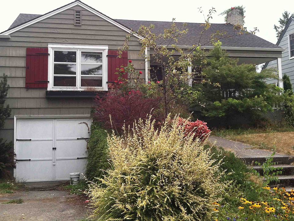2nd image of 7048 55th Ave NE