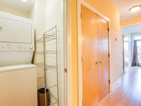 4th image of 110 W Marshall St #U27
