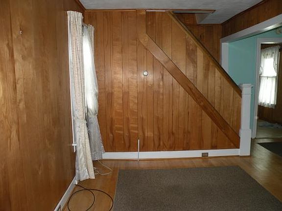 3rd image of 41 Hayes St