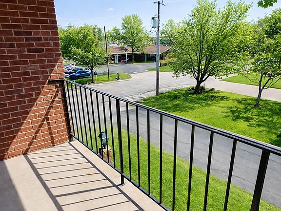 3rd image of 2491 Sycamore Ln