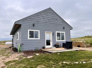 145 Ivan St, Lewellen, NE 69147