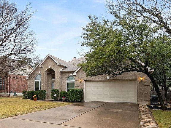 5th image of 1105 Sugarberry Dr