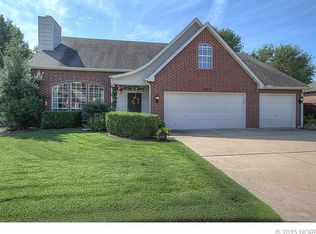 2809 W Pittsburg St, Broken Arrow, OK 74012
