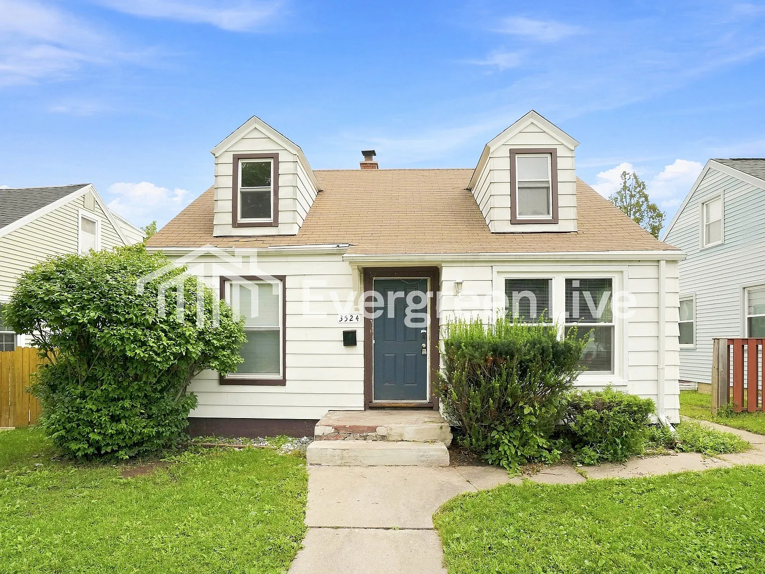 3 bed, 1.0 bath, 994 sqft, $1,545 — Photo 1