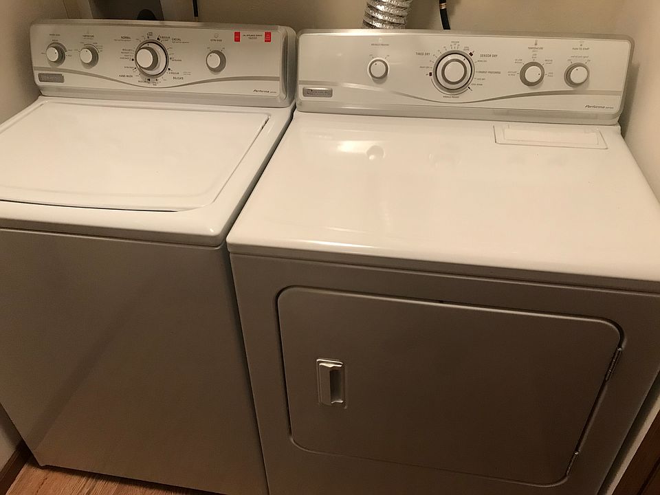 1st image of 20 River Bend Dr