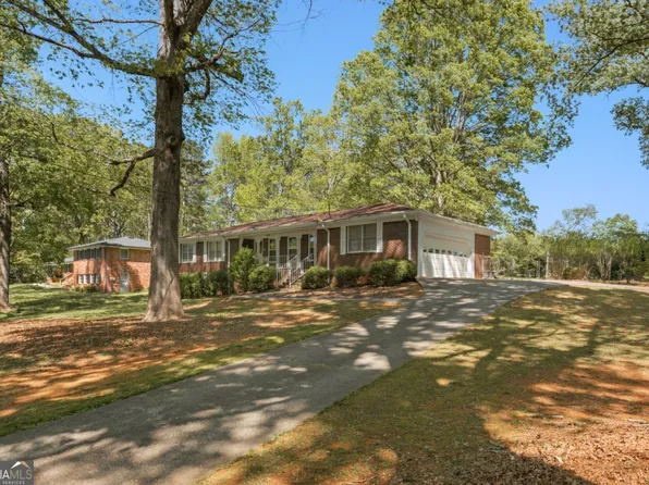 1788 Hammond Woods Cir SW, Marietta, GA 30008