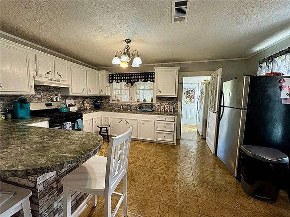 5th image of 1408 Highway 452