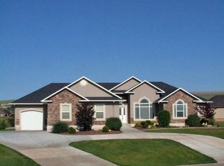 5908 E Pheasant Dr, Ammon, ID 83401