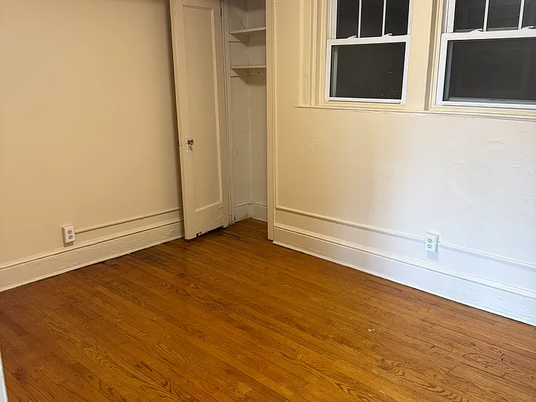 1000 Bellevue Ave #18 — Photo 1
