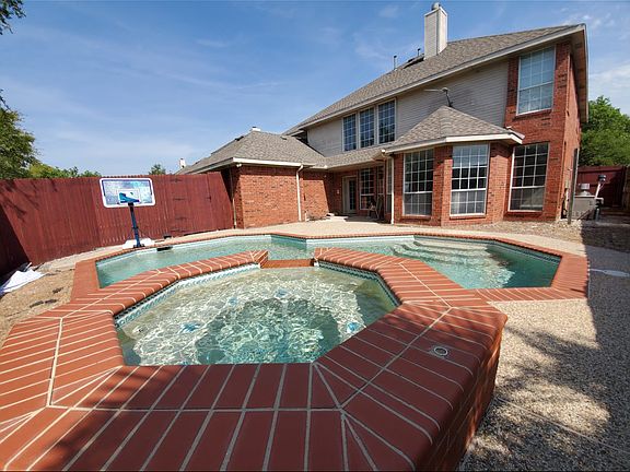 3rd image of 3808 Lowrey Way