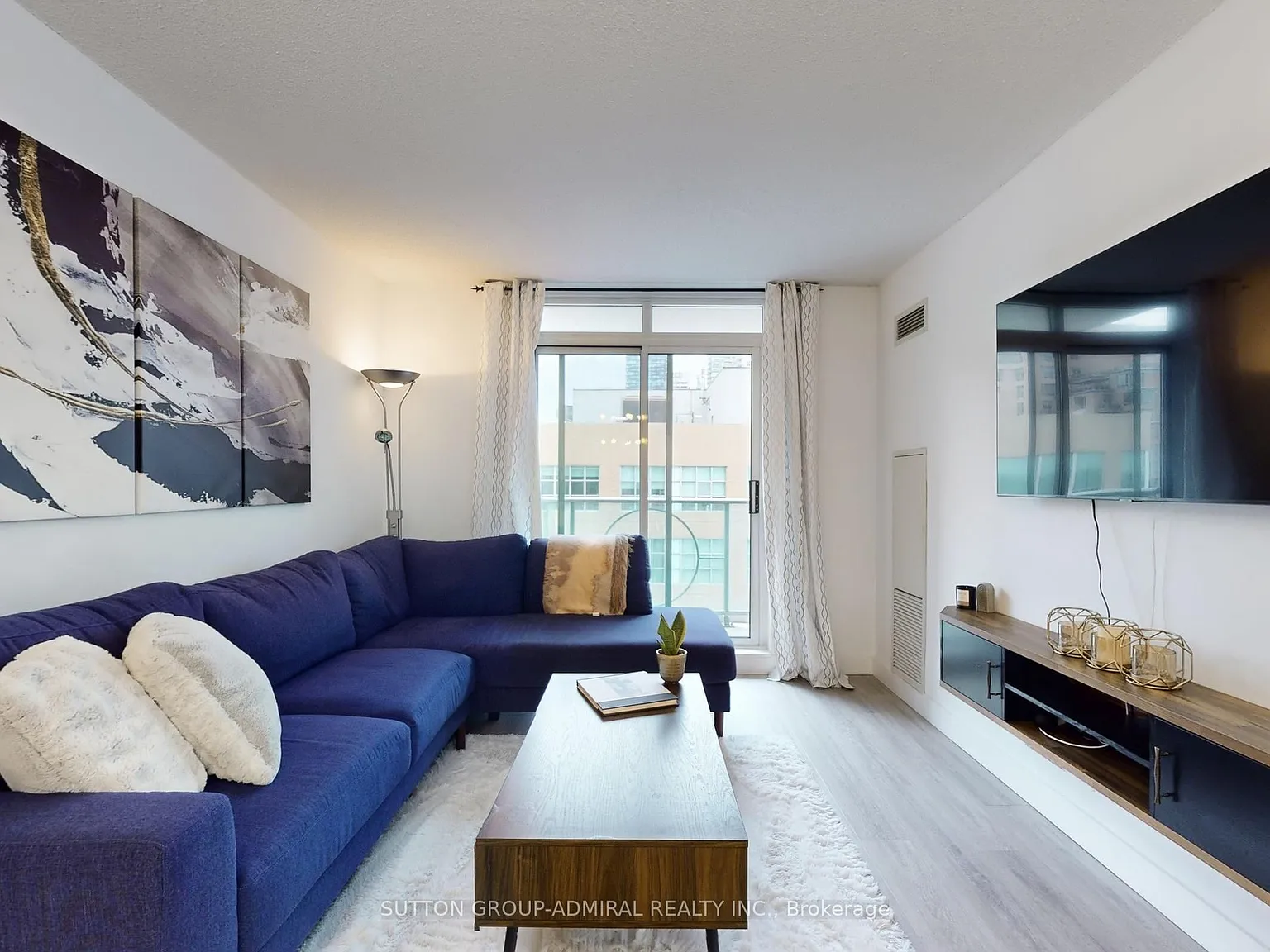 2 bed, $2,800 — Photo 2