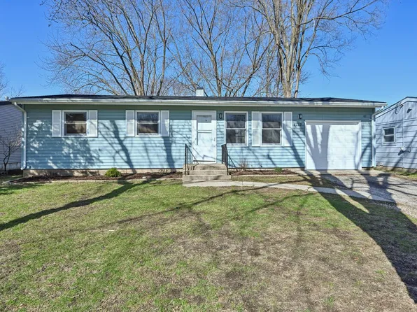 1713 Rogers Ave, McHenry, IL 60050