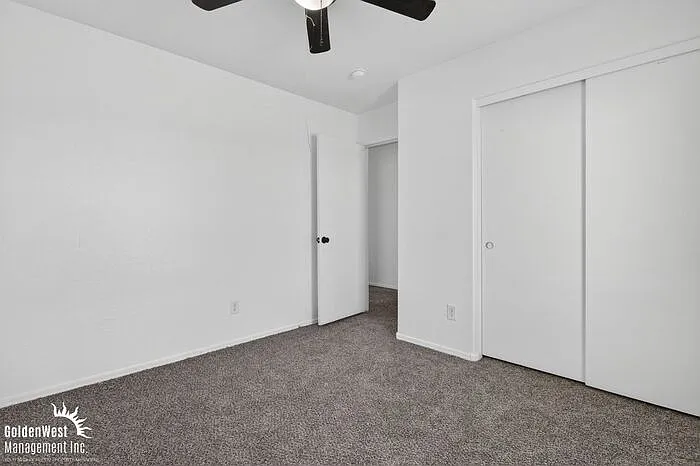 24011 N Cargo Ave — Photo 21