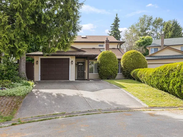 9683 155b St, Surrey, BC V3R 7N9
