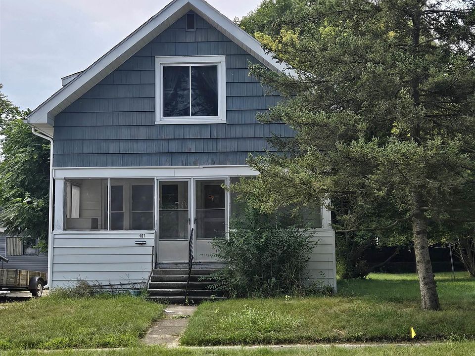 1st image of 907 N Court Ave