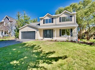 1117 Wishing Well Ln, Naperville, IL 60564