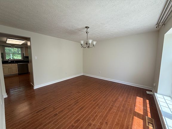 Spacious dining Room