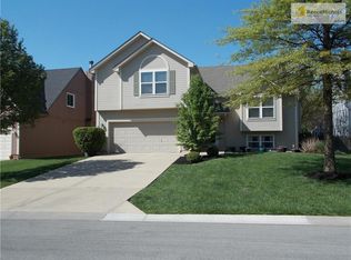 17442 W 158th Ter, Olathe, KS 66062