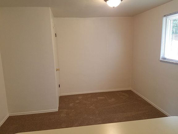 5th image of 315-390 Chapel Pl #346