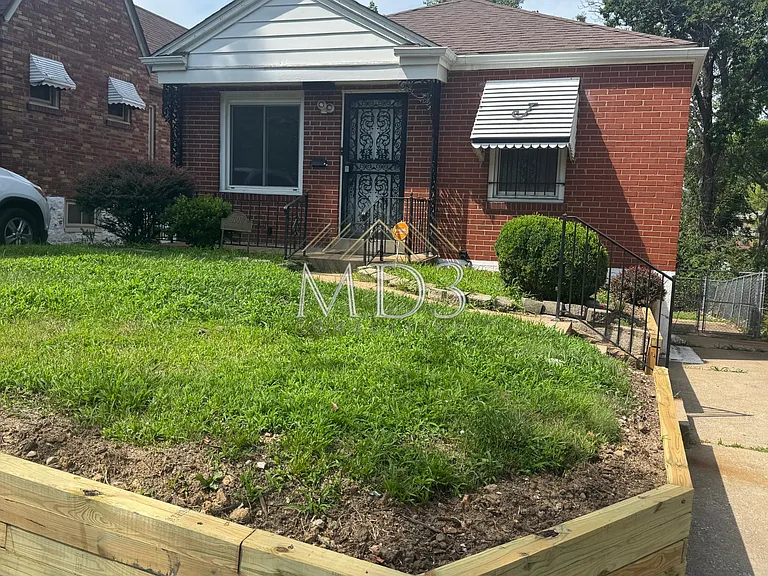 6707 Kenwood Dr — Photo 1