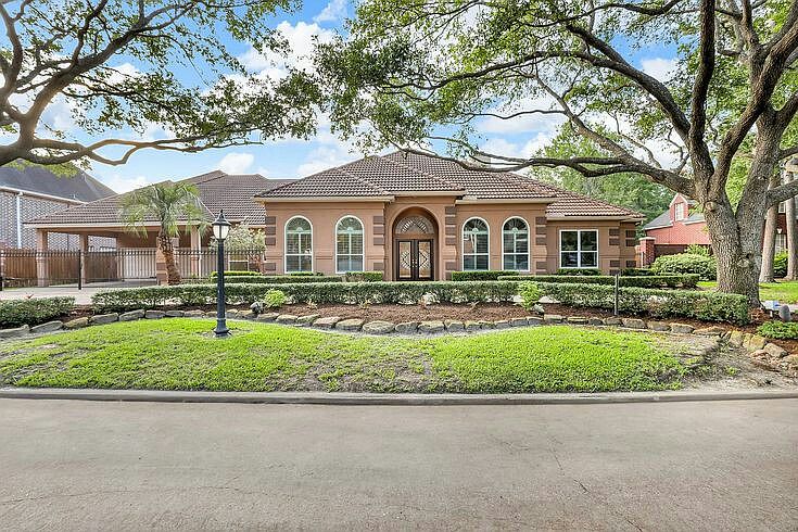 Front of House:
 Front view of the home in a quiet, well-kept neighborhood.