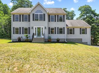 7 Falls Brook Rd, Hudson, MA 01749
